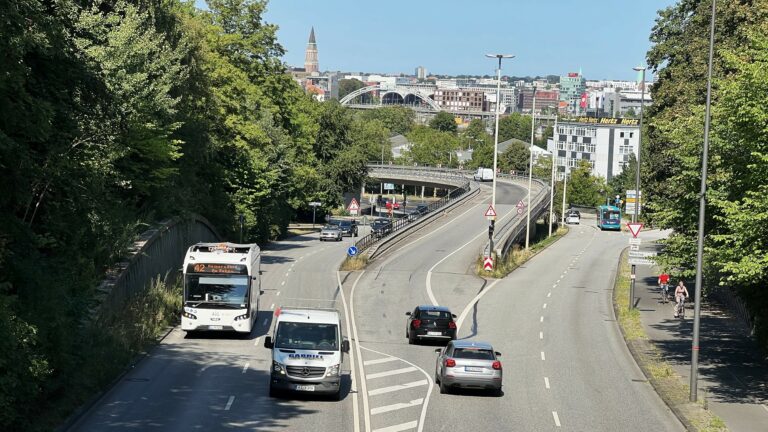 Pressemitteilung: Ostufer entlasten, Kieler Süden anbinden – Ausschuss für Umwelt, Klimaschutz und Mobilität fasst zukunftsweisende Beschlüsse