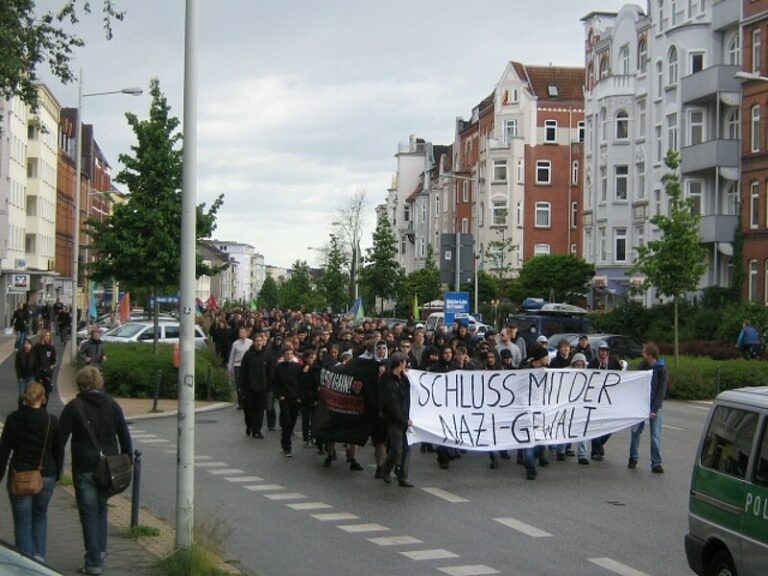 Demonstration gegen Nazi – Gewalt